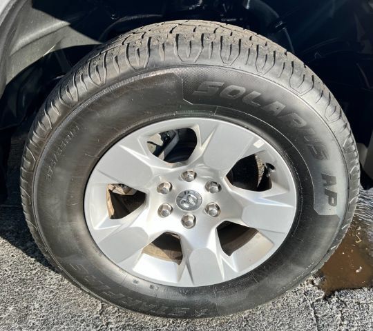 Used 2019 RAM 1500 Big Horn AWD/4WD image 18