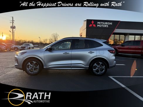 Used 2023 Ford Escape ST-Line w/ Cold Weather Package image 6