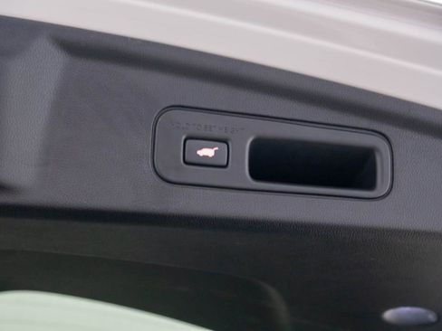 Used 2024 Acura MDX SH-AWD image 33