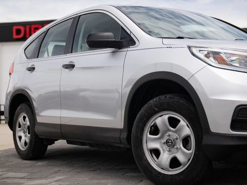 Used 2016 Honda CR-V LX image 3