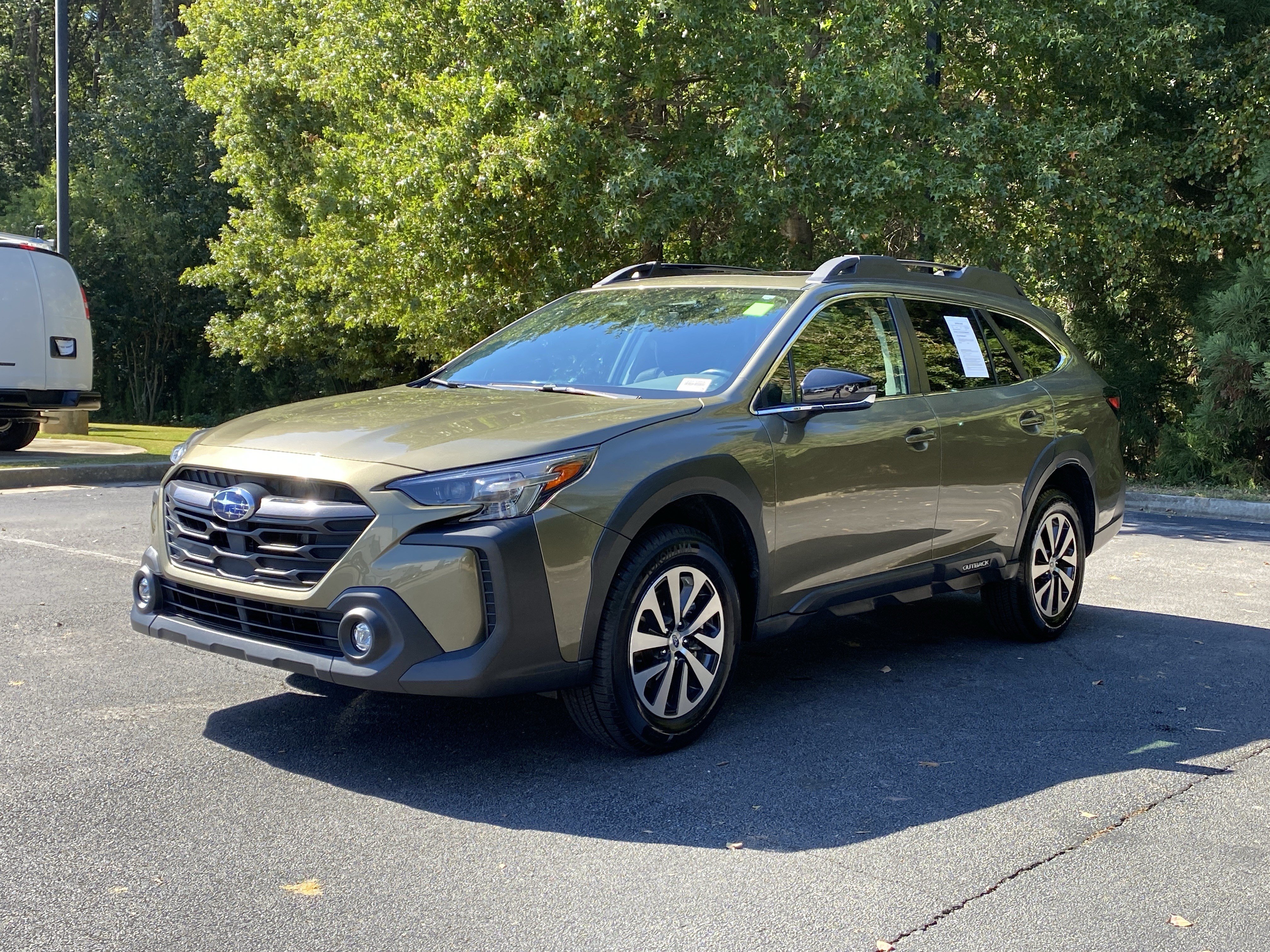 Used 2025 Subaru Outback Premium w/ Popular Package #1 AWD/4WD image 5