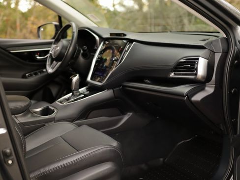 Used 2024 Subaru Outback Limited image 35