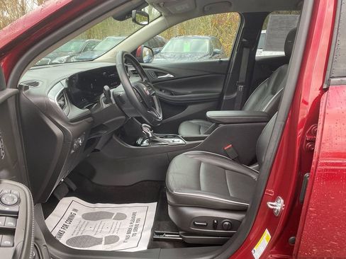 Used 2024 Buick Encore GX Avenir w/ Avenir Convenience Package image 12