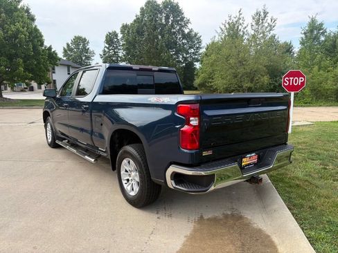 Used 2021 Chevrolet Silverado 1500 LT w/ Convenience Package II AWD/4WD image 7