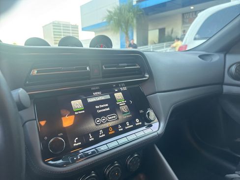 Used 2024 Nissan Z Performance w/ Floor Mat Package image 13