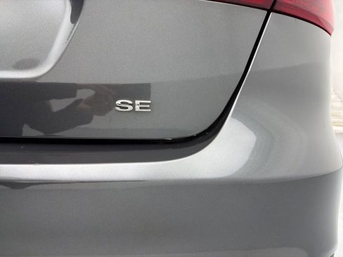 Used 2017 Ford Focus SE image 45