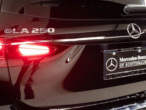 Certified 2026 Mercedes-Benz GLA 250 image 9