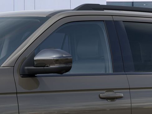 New 2027 Ford Expedition Platinum w/ Stealth Appearance Package RWD image 22