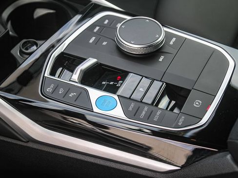 Used 2023 BMW i4 eDrive35 w/ Premium Package RWD image 15