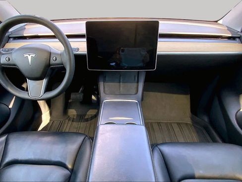 Used 2021 Tesla Model Y Long Range AWD/4WD image 15