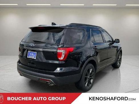 Certified 2017 Ford Explorer XLT w/ Equipment Group 202A FWD image 5