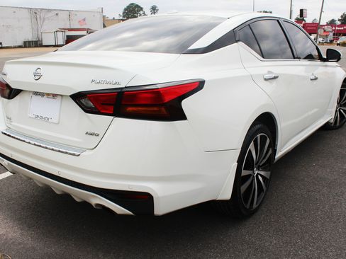 Used 2022 Nissan Altima 2.5 Platinum image 17