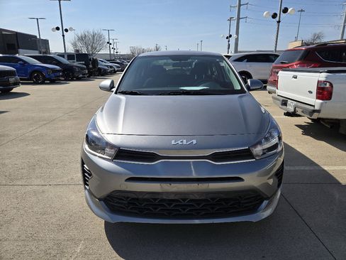 Used 2023 Kia Rio S image 2