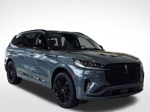 New 2026 Lincoln Aviator Reserve image 4