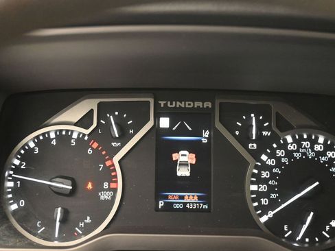 Used 2022 Toyota Tundra SR w/ SR Tow Package RWD image 17