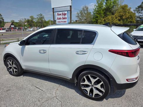 Used 2017 Kia Sportage SX image 2