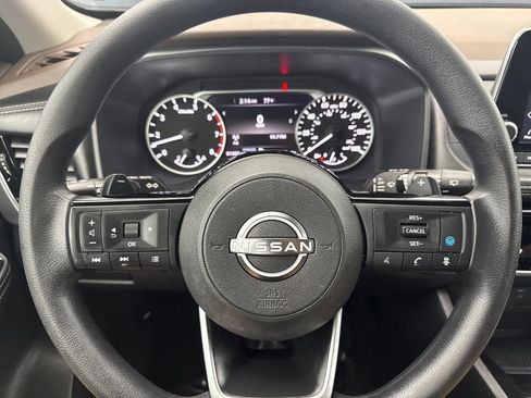 Used 2023 Nissan Rogue SV FWD image 22