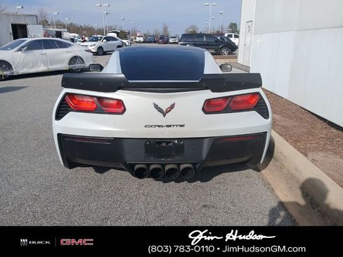 Used 2019 Chevrolet Corvette Stingray Coupe w/ Carbon Flash Badge Package image 11