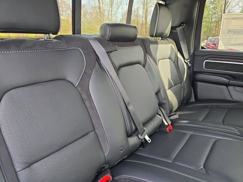 New 2026 RAM 1500 Laramie AWD/4WD image 11
