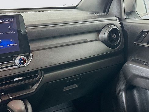 Used 2024 Chevrolet Colorado W/T image 22