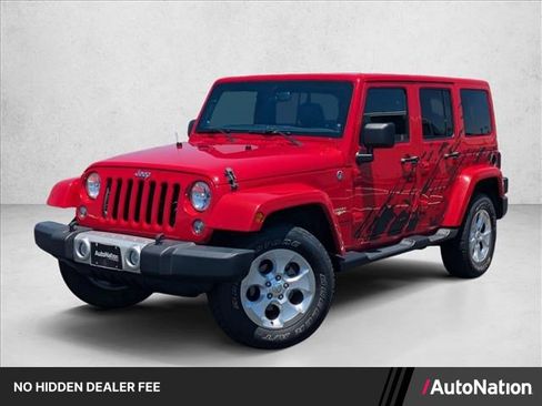 Used 2014 Jeep Wrangler Unlimited Sahara w/ Connectivity Group AWD/4WD image 1