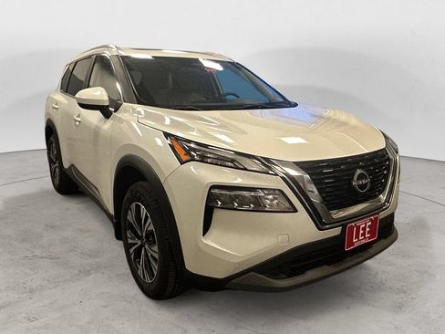 Used 2023 Nissan Rogue SV w/ SV Premium B Package AWD/4WD image 8