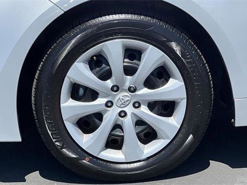 Certified 2024 Toyota Corolla LE image 29