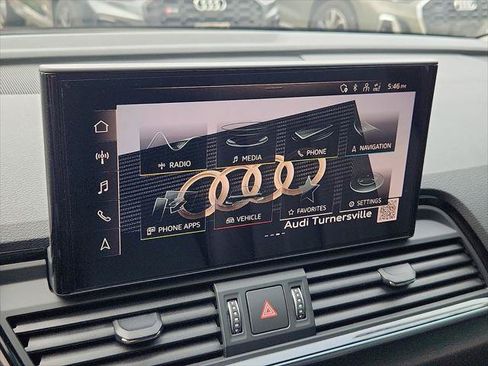 Certified 2023 Audi Q5 2.0T Premium w/ Convenience Package AWD/4WD image 26