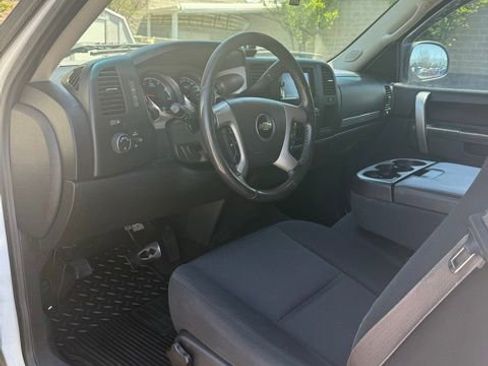 Used 2013 Chevrolet Silverado 1500 LT AWD/4WD image 12