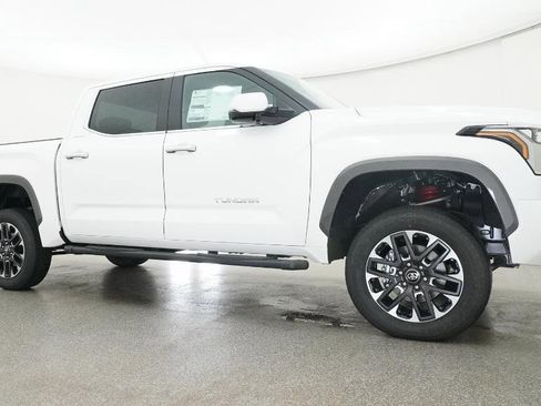 New 2026 Toyota Tundra Limited AWD/4WD image 6