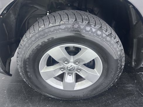 Used 2019 RAM 1500 Classic SLT w/ Luxury Group AWD/4WD image 23