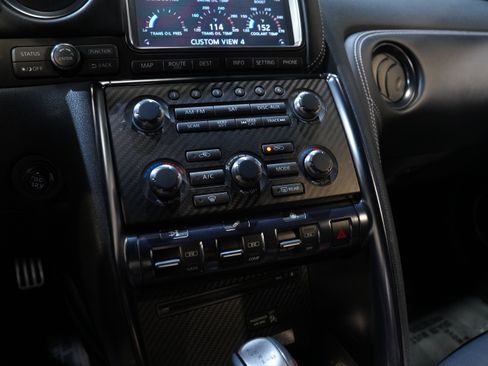 Used 2015 Nissan GT-R Black Edition AWD/4WD image 39