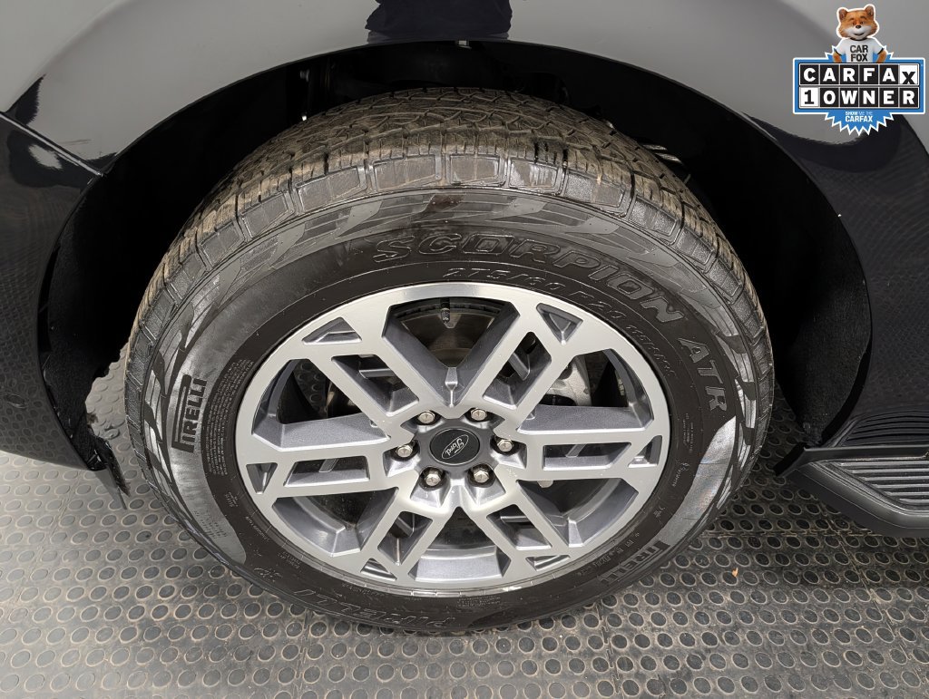 Used 2025 Ford Expedition Active AWD/4WD image 7