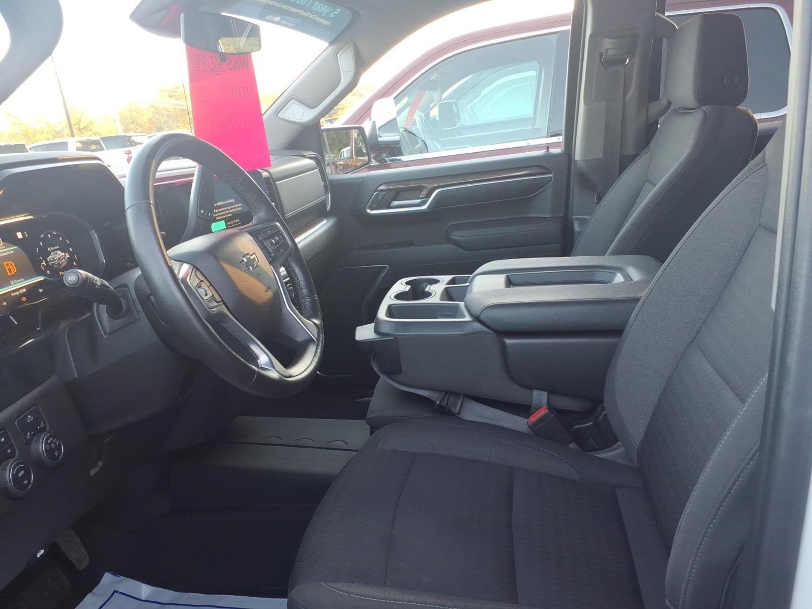 Used 2022 Chevrolet Silverado 1500 RST AWD/4WD image 7