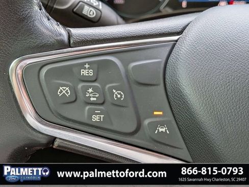 Used 2021 Chevrolet Equinox LT FWD image 25