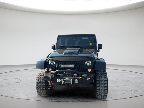 Used 2015 Jeep Wrangler Unlimited Sahara w/ Max Tow Package AWD/4WD image 13