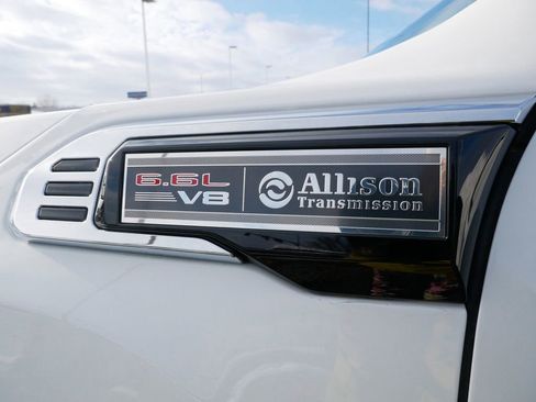 Used 2024 GMC Sierra 2500 SLE image 7