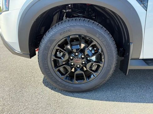 New 2025 Nissan Armada PRO-4X image 9