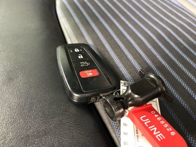 Used 2019 Toyota RAV4 XSE AWD/4WD image 29