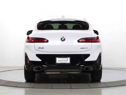 Used 2023 BMW X4 xDrive30i w/ M Sport Package AWD/4WD image 7