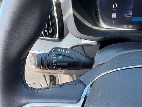 Certified 2025 Volvo XC60 B5 Plus w/ Protection Package Premier image 20