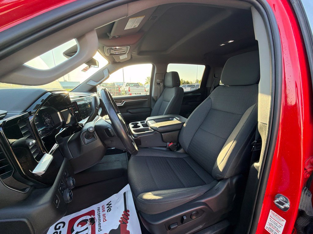 Used 2022 Chevrolet Silverado 1500 RST AWD/4WD image 21