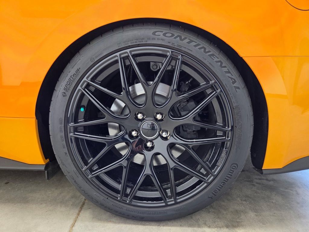 Used 2022 Ford Mustang GT Premium w/ GT Performance Package RWD image 12