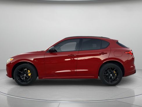 Used 2020 Alfa Romeo Stelvio Sport w/ Quick Order Package 22J Sport image 2