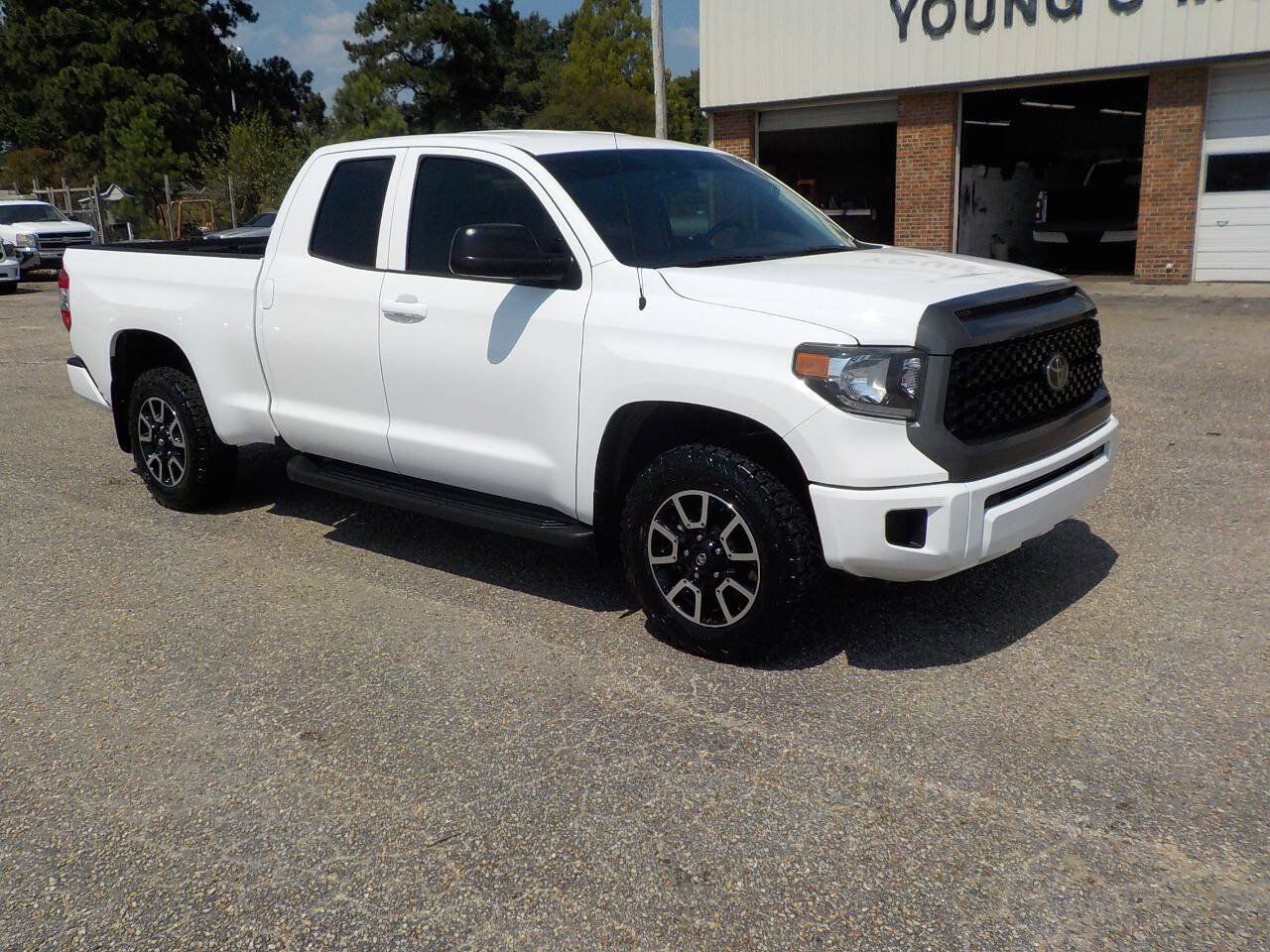 Used 2019 Toyota Tundra SR AWD/4WD image 8
