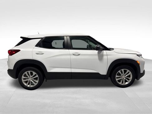 Used 2021 Chevrolet TrailBlazer LS FWD image 46