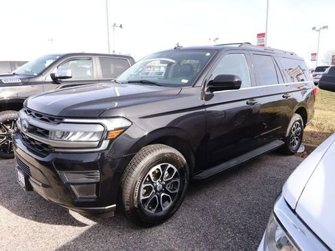 Used 2024 Ford Expedition Max XLT image 4