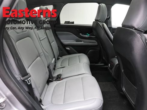 Used 2022 Lincoln Corsair AWD w/ Premium Package image 25