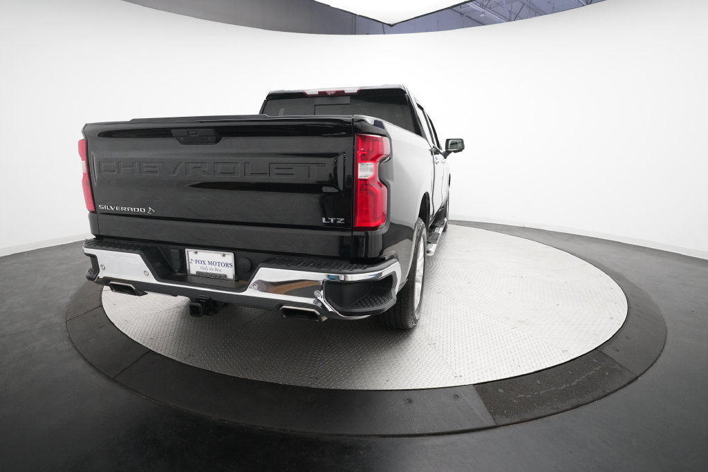 Used 2021 Chevrolet Silverado 1500 LTZ w/ LTZ Premium Package AWD/4WD image 13