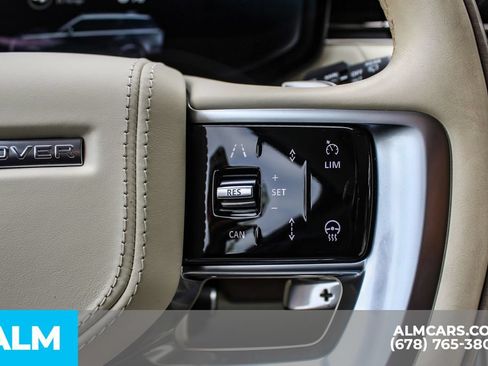 Used 2025 Land Rover Range Rover SE AWD/4WD image 26